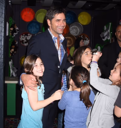 John Stamos with the kids
 Photo